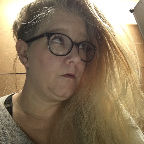 Meet your Posher, Paula - Picture 3 of 6